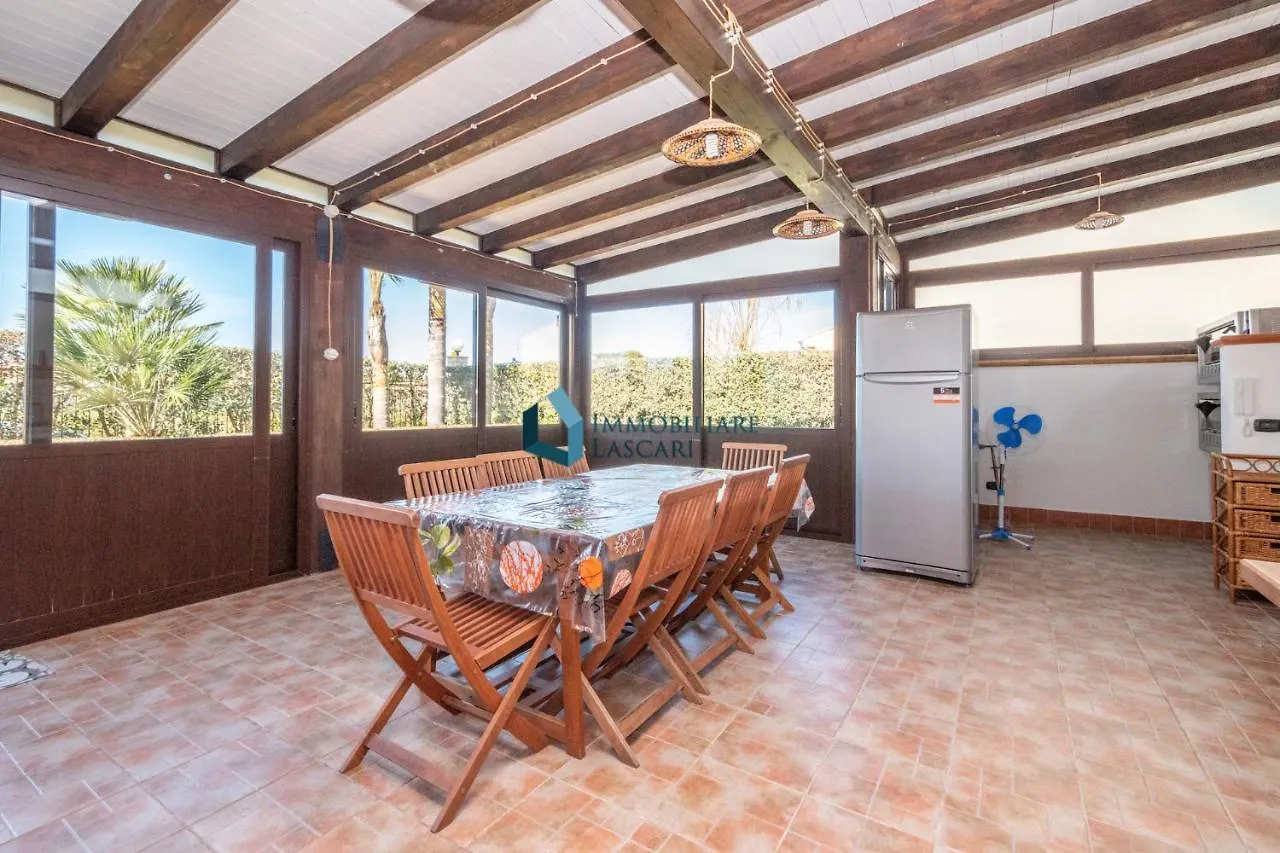 Red Luxury A Pochi Passi Dal Mare Villa Campofelice Di Roccella