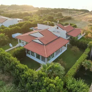 Holiday home Letizia, Campofelice Di Roccella